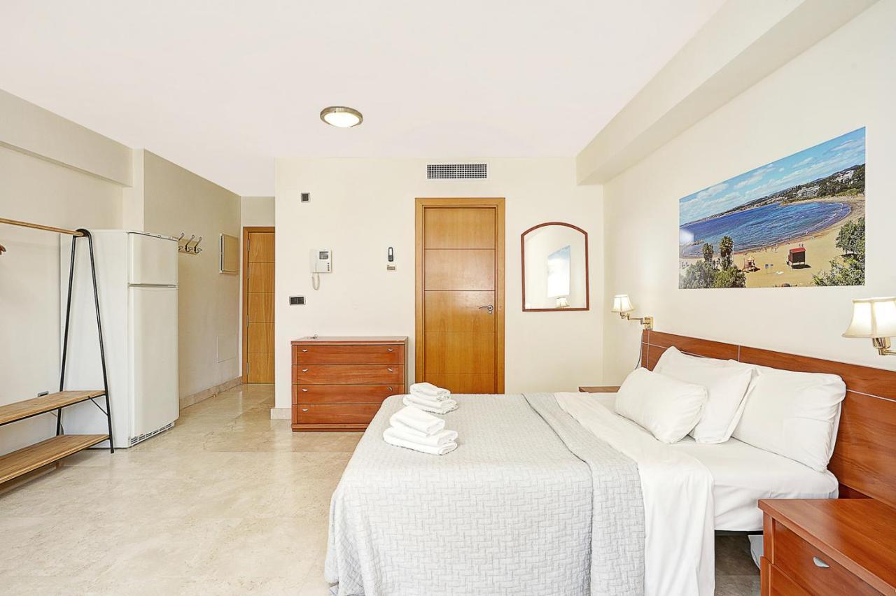 Apartamento En 1ª Linea De Playa, Estepona Centro 外观 照片